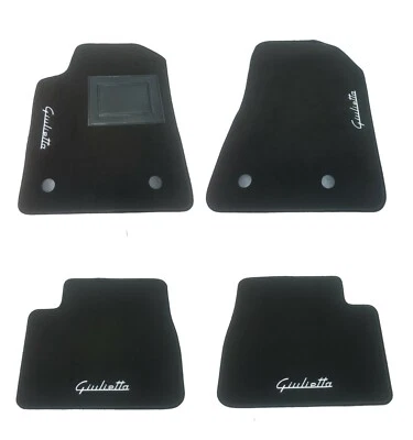 AUTOFORNITURE ITALIA Tappetini auto in moquette su misura 4 Loghi 4 fix per GIULIETTA 2010>2015