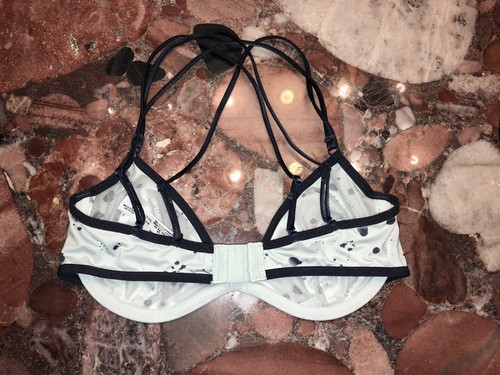 Reggiseno sexy con ferretto nuovo con etichette $48 intimamente libero persone cuore selvaggio blu con spalline 34B - Foto 6 di 6