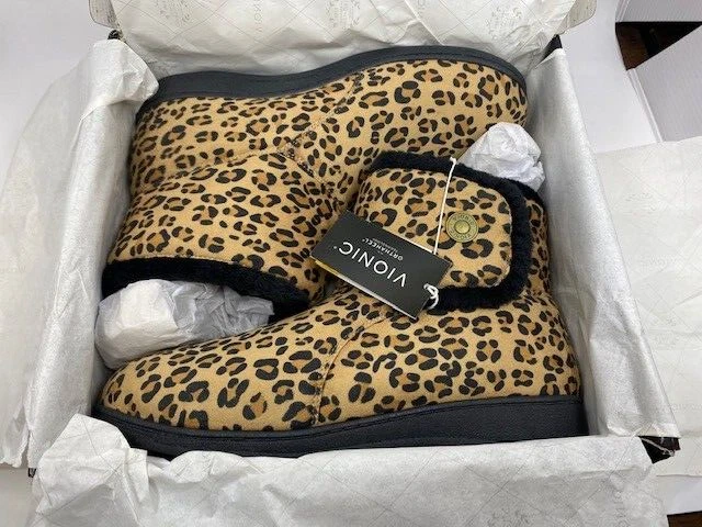 Vionic Women s Indulge Vanah Slippers 11