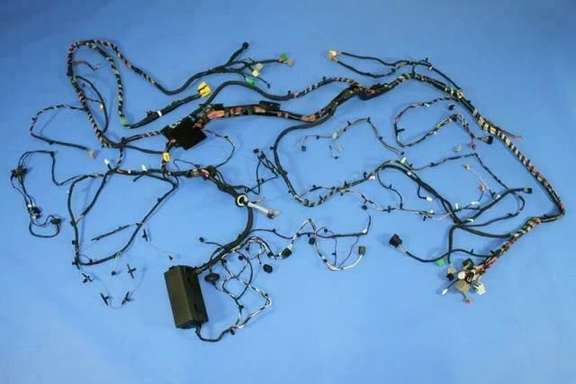 Arnés de cableado de carrocería eléctrica genuino Mopar 2014 Chrysler 300 68213895AC Foto 2 de 4