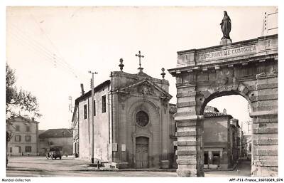 APFP11-0825-84 - CAVAILLON - the Porte d'Avignon and the Archaeological Museum