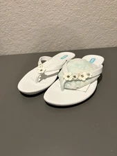 NWT Oka-B Women's Loren Flip Flops White Floral Thong Sandals Size 7 M