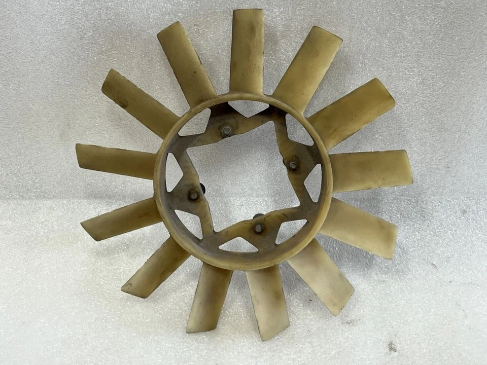 Triumph Spitfire 1500 1976 aspa de ventilador de refrigeración Foto 2 de 2