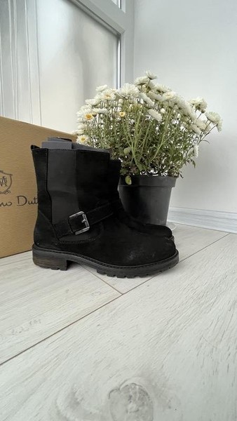 Women Massimo Dutti Boots Black Suede 36