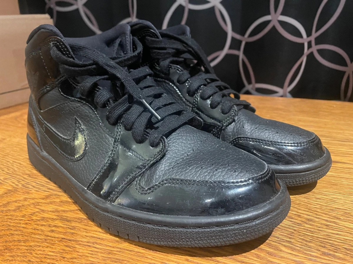 Preços baixos em Jordan 1 Patent Mid Triple Black W | eBay