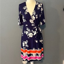 VINCE CAMUTO Dress Size 6 Floral Wrap Navy Blue Short Sleeve V-Neck Stretchy Tie