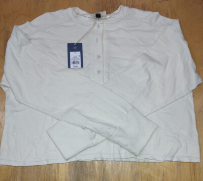 NWT Universal Thread Women s 100% Cotton Long Sleeved Cropped Shirt MSRP $25