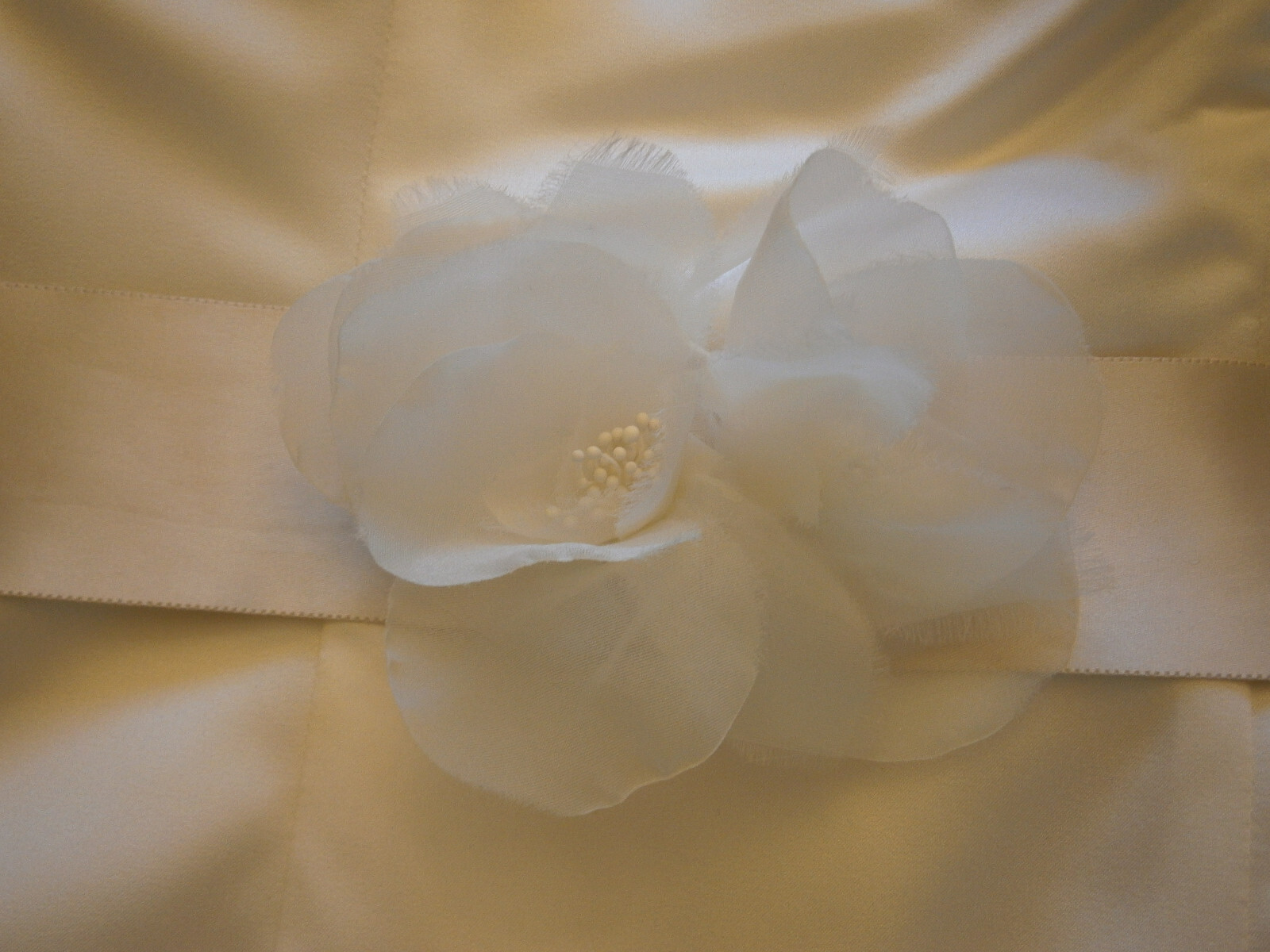 Paloma Blanca Wedding Dress Gown Sash Belt Ivory Silk Flowers Pearl Centers Bow