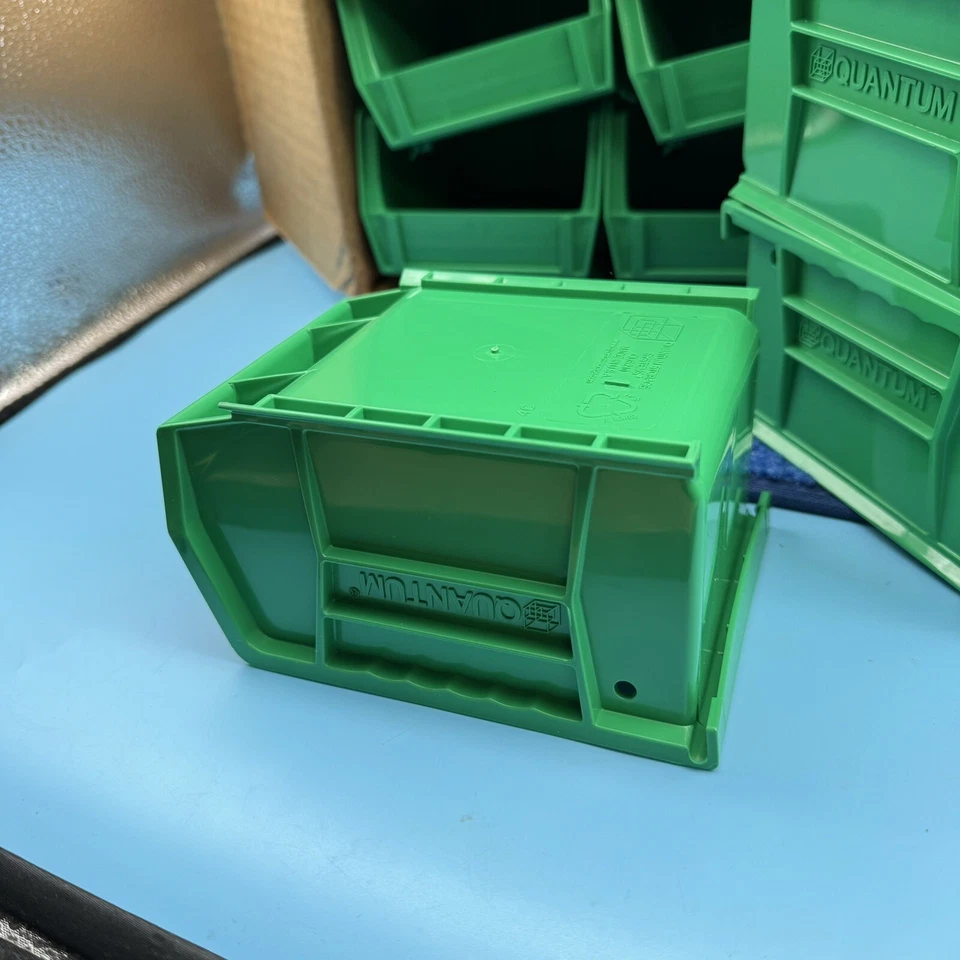 24x Quantum Storage Stack n Hang Bin 5.37" x 4.12" x 3" - Green - Image 3 of 3