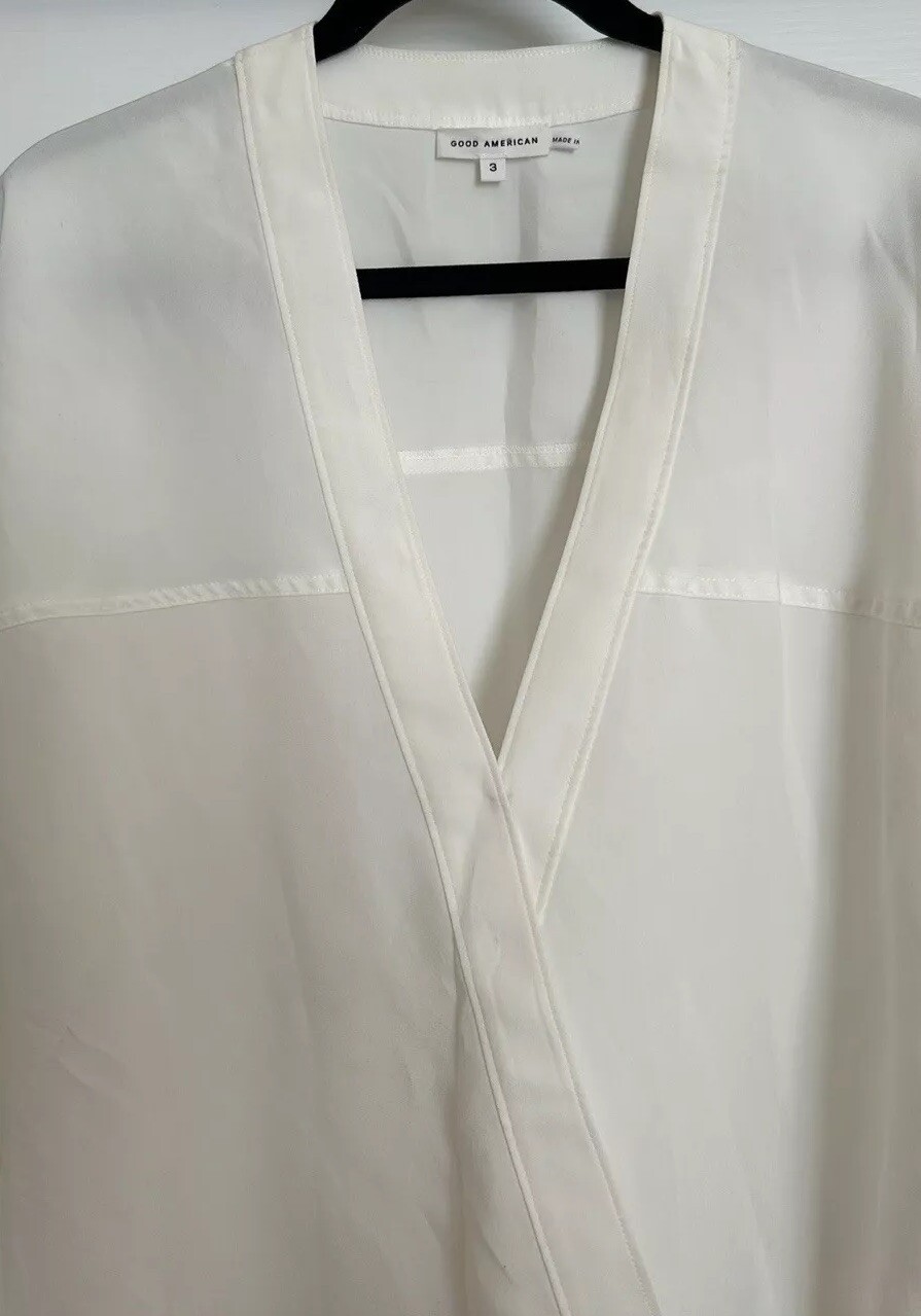 Good American Women's Bodysuit Sz 2 Long Sleeve VNeck Cross Front