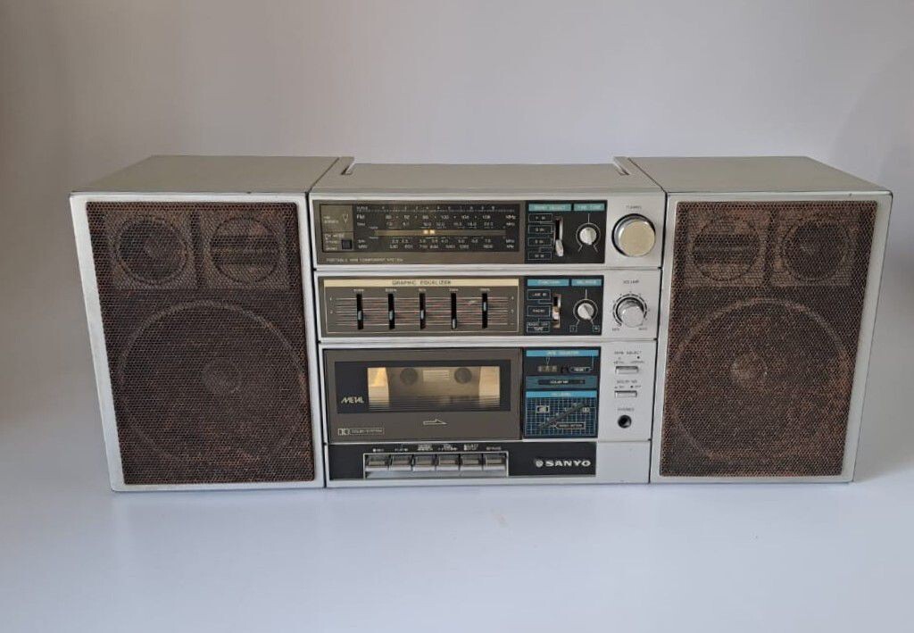 Sanyo C 30 Radio Cassette Player Vintage Boombox Japan Portable