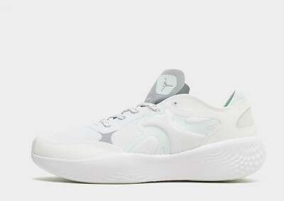 Authentic Jordan Delta 3 Low  ( Men UK Size: 7 EUR 41 ) White / Wolf Grey