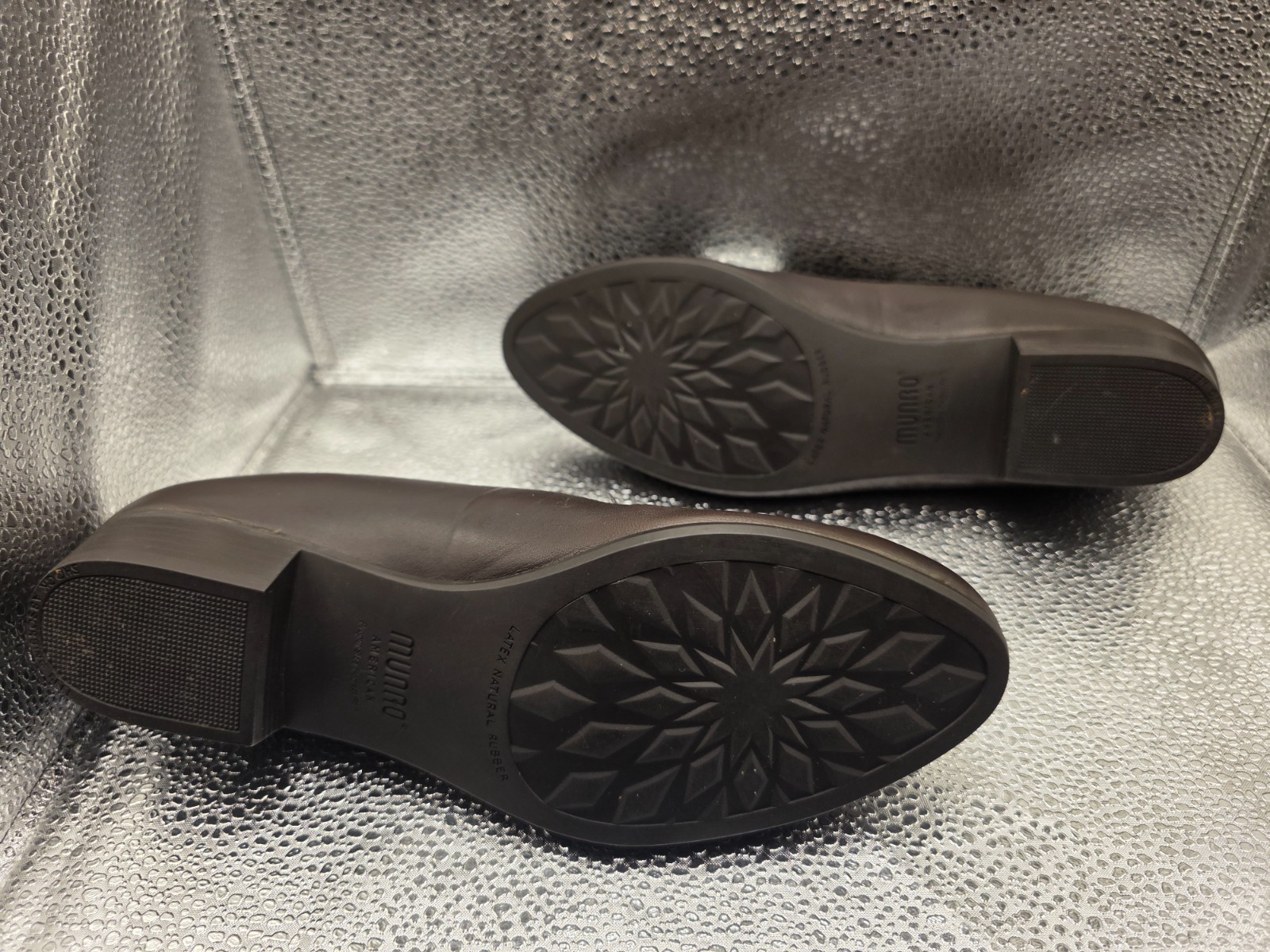 Munro American Brown Genuine Leather Textured Toe Loafer Flats Womens 9 M USA