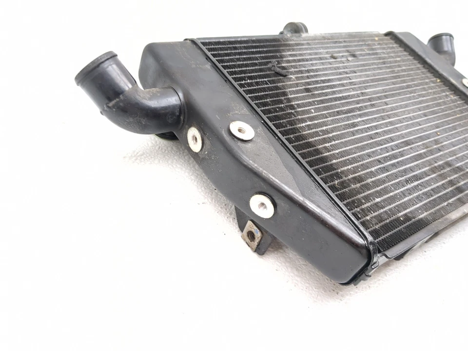 09-20 Yamaha Vmax 1700 VMX17 Engine Motor Lower Radiator Cooler Foto 2 de 4