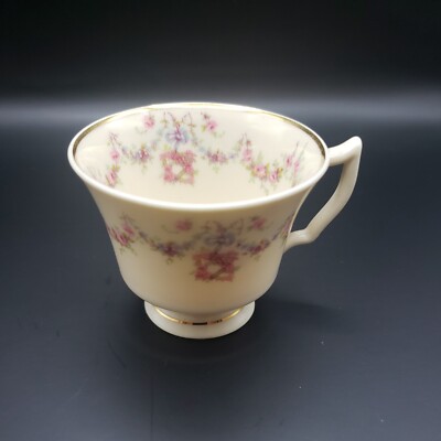 Syracuse Arcadia tea cup 2'' tall