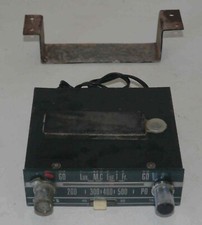 Autoradio ancien Philips N-2F42 T à réviser