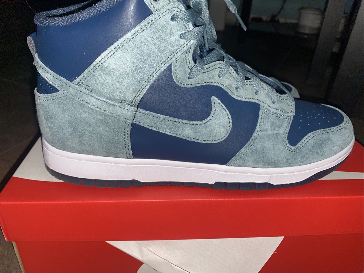 Mens size 10 nike dunk high armory navy/mineral slate Damaged Box 