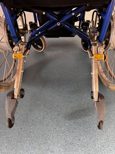 Alber E-fix E20 BeRollKa Adaptiv Rollstuhl Elektroantrieb Elektrorollstuhl SB48 - Bild 8 von 12