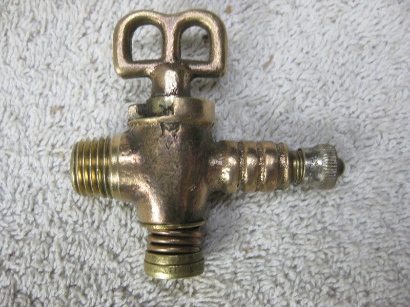Antique brass 1/8" radiator bleed valve