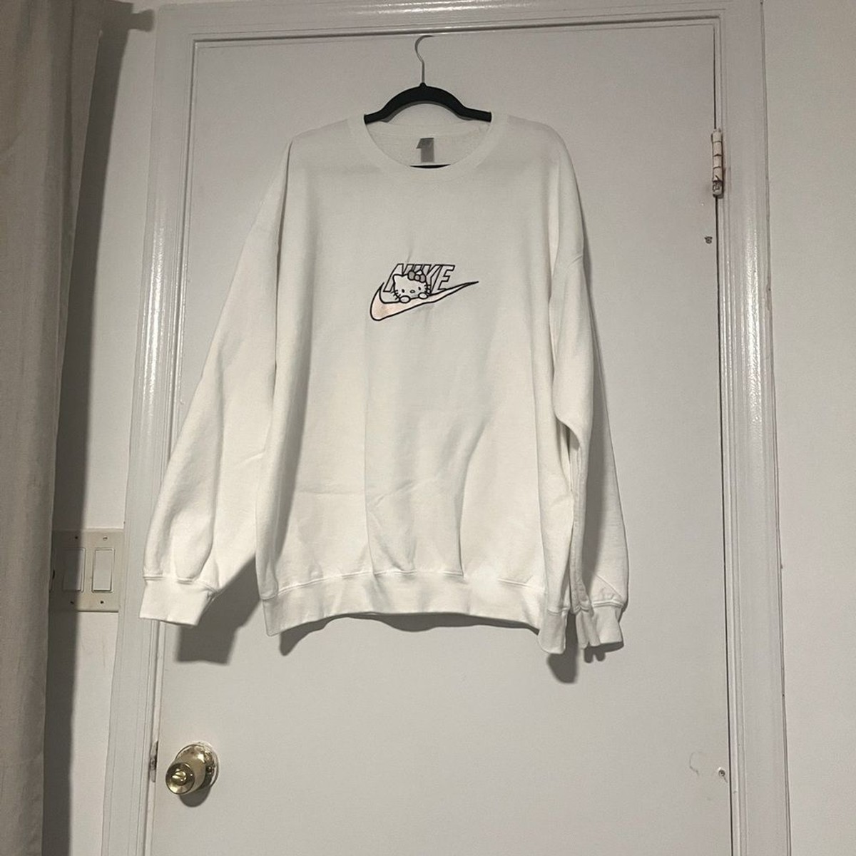 Custom Nike Crewneck HELLO KITTY Swoosh Size XXL