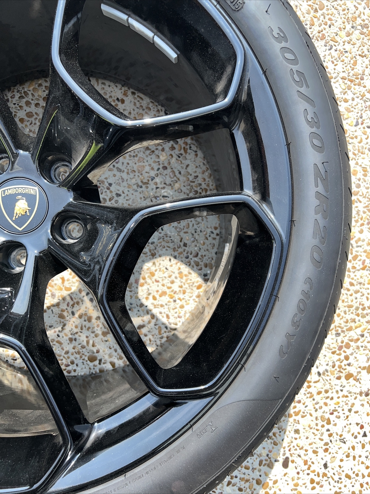 Factory Lamborghini Huracan Giano Wheel 20" Genuine OEM Rear Black 4T0601017A