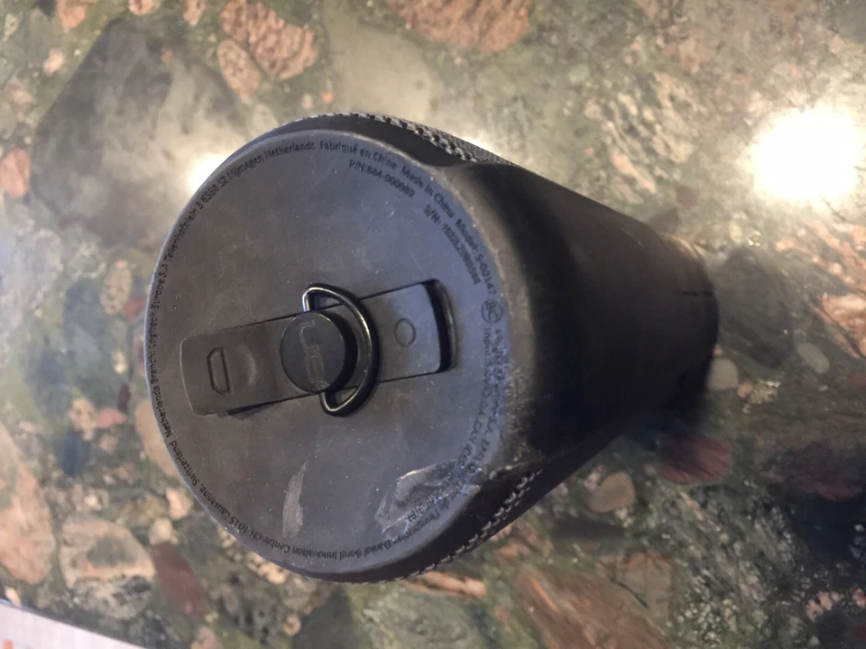 Ultimate Ears UE MegaBoom Altavoz Inalámbrico Bluetooth ¡Acentos Negros/Azules! Foto 3 de 4