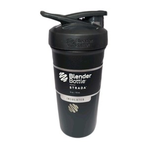 Strada *NO WIRE WHISK* insulated stainless steel shaker bottle 24-ounce black