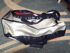 Tommy Hilfiger Colorblock Duffle Bag Navy Red White Soft Case roughly 22" x 12"