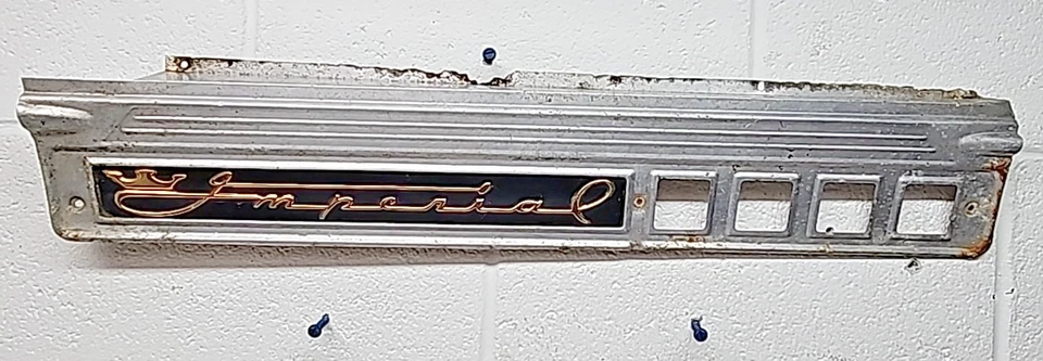 Juego de placas de desgaste de umbral de puerta interior derecha/derecha OEM 1957-59 Chrysler Imperial (Bin92) Foto 2 de 4