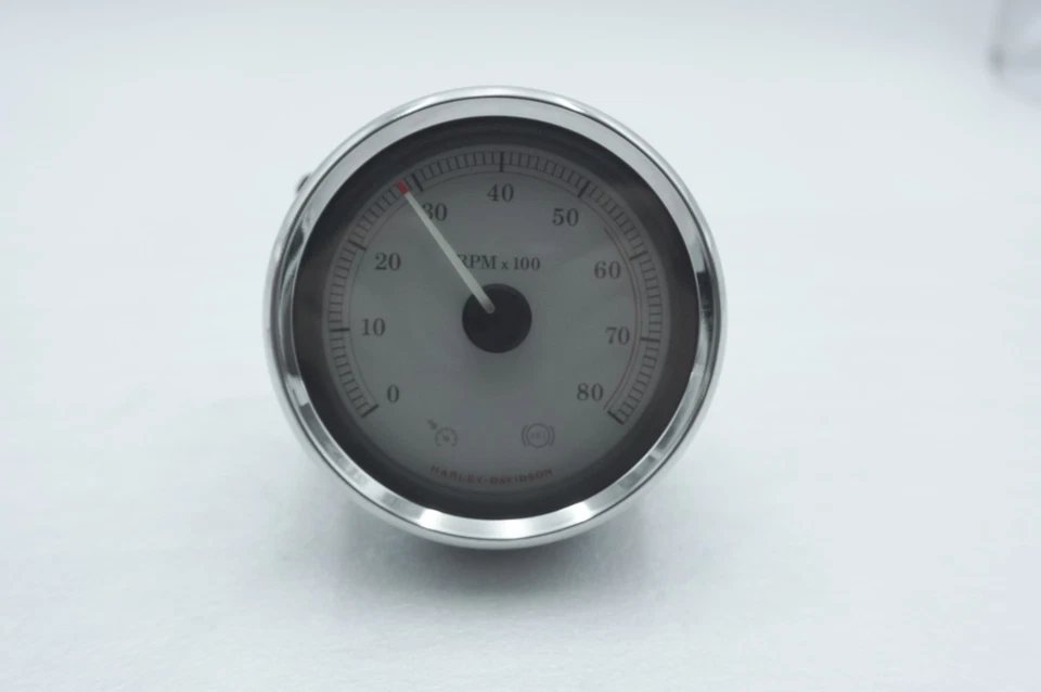 Harley Touring Road Glide 2012 fabricante de equipos originales velocímetro velocímetro cuadro de instrumentos Foto 3 de 4