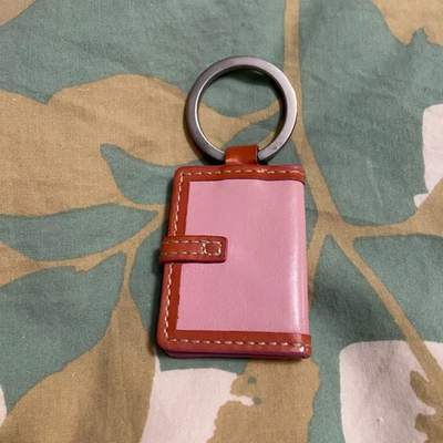 小物 vintage coach Photo enamel keychain Vintage Y2K Early 2000s Coach Pink Leather Picture Frame Keychain