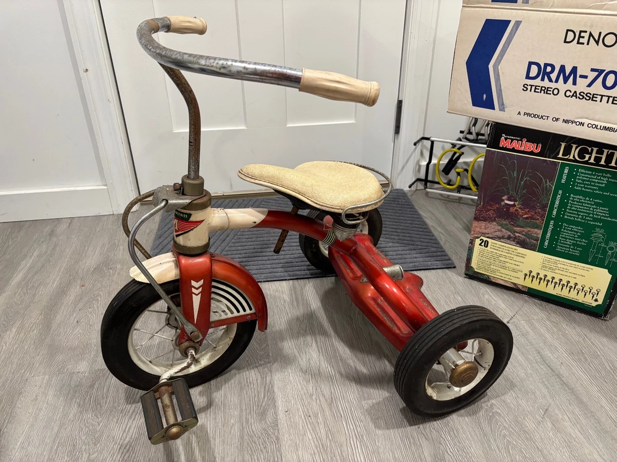 Vintage Mid century Midwest Industries Wheel Skirt Tricycle Murray
