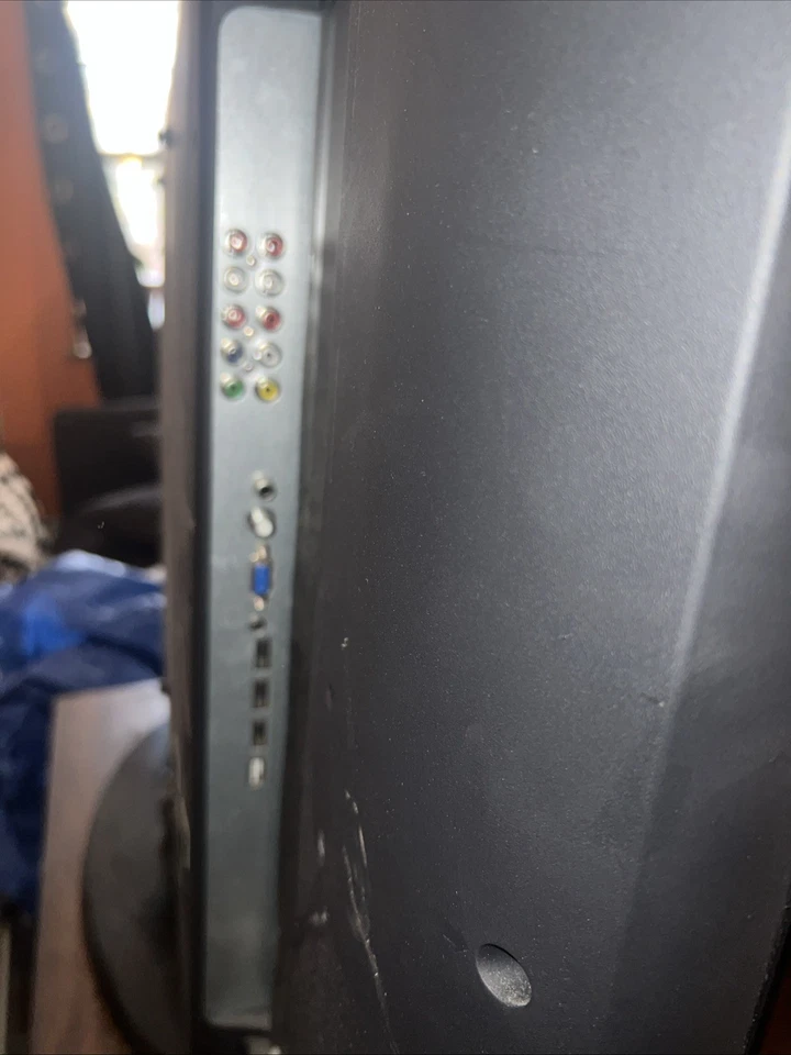 Element TV with Stand 2012 1080p HD Full HD LED Ł - Image 3 of 4