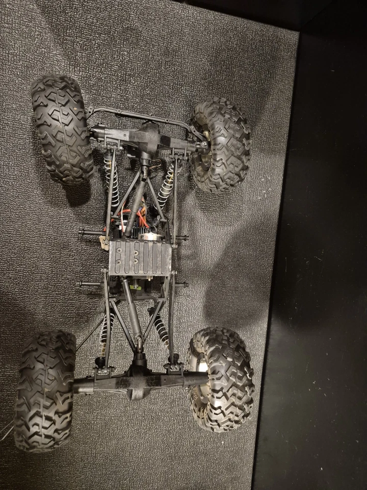 AXIAL AX10 SCORPION ARTR RARE COMPLETE 1/10 CRAWLER RC - Image 4 of 4