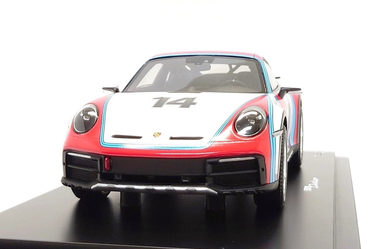 Spark 1:18 Porsche 911 Dakar (992) #14 Rally 1978 Martini Racing