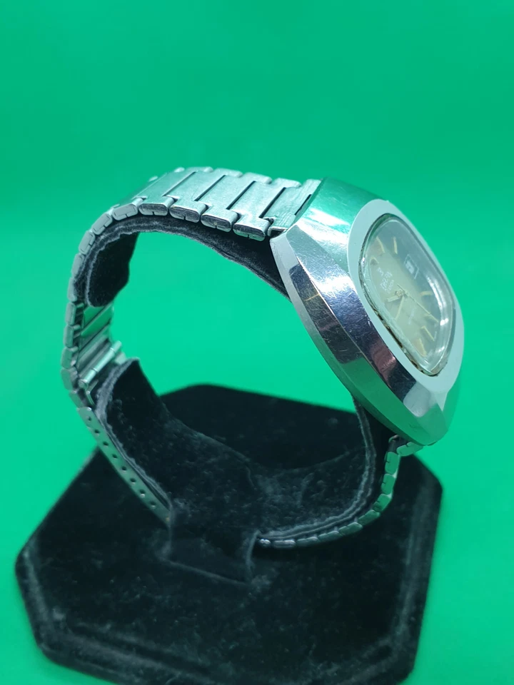 men's ventage Edox Delfin automatic Swiss Date bracelet watch 21 jewels. - Image 3 of 4