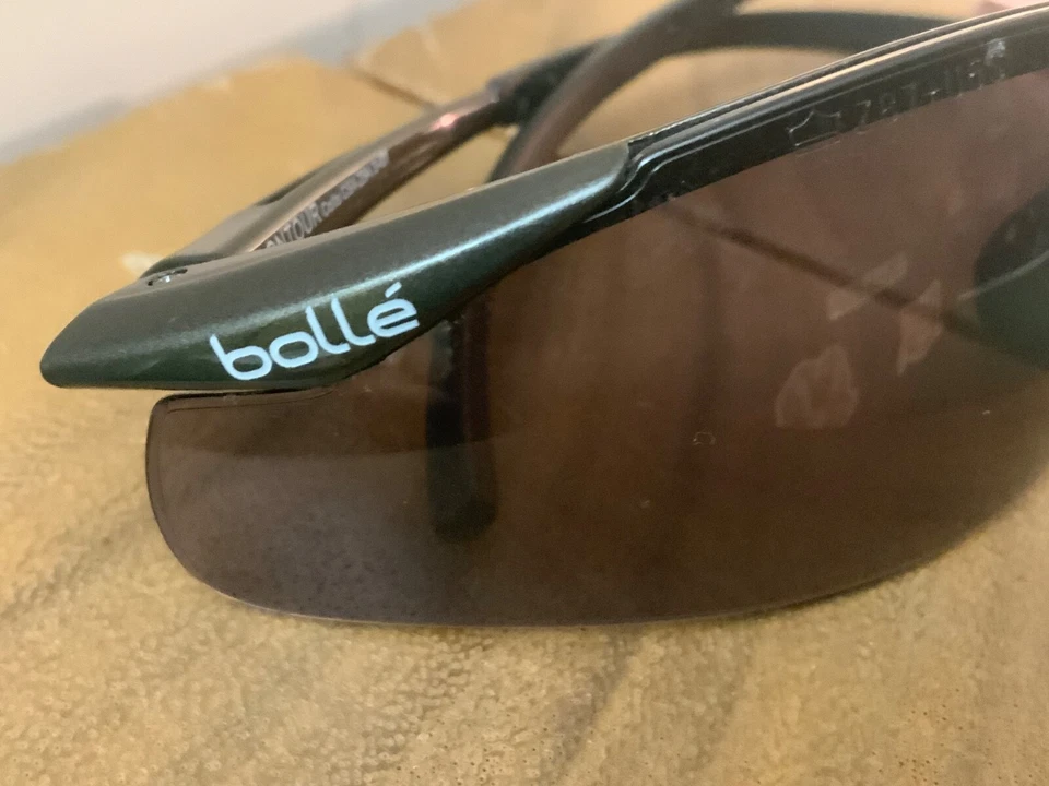 Gafas de seguridad tintadas envolventes Bolle’ Contour gafas de sol CSA Z94.3-07 Foto 3 de 4