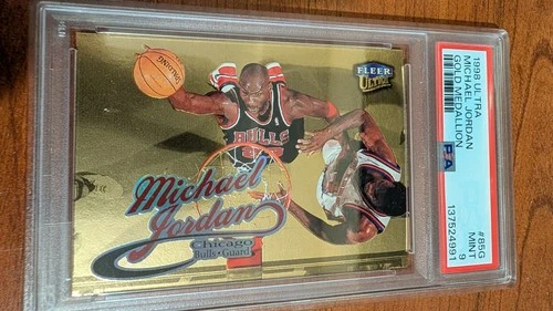 1998-99 Fleer Ultra - Michael Jordan #85G Gold Medallion