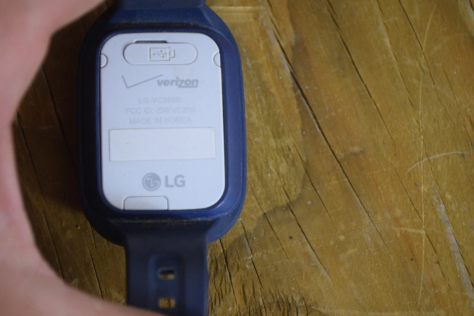 Reloj inteligente LG GizmoPal 2 para niños Verizon LG-VC200B azul GPS rastreador seguridad infantil Foto 3 de 4