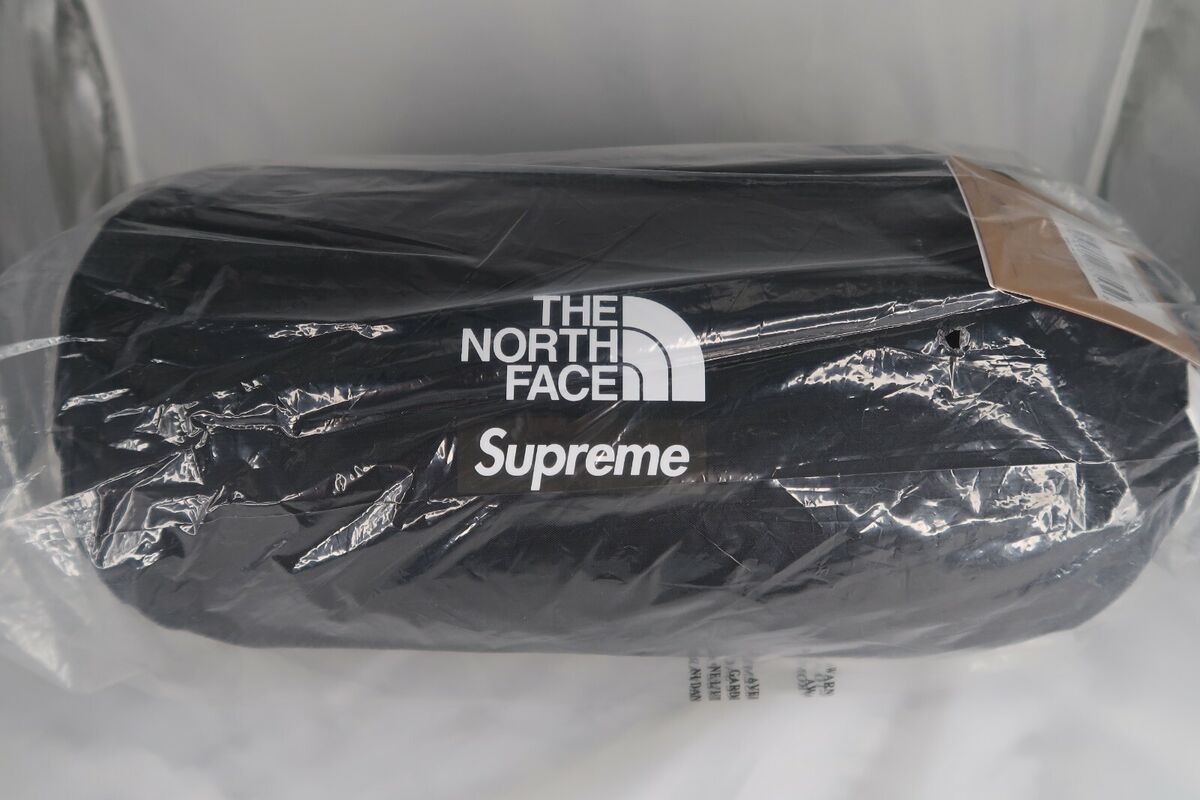 Supreme®/The North Face® Studded Nuptse Blanket | eBay Supreme®/The North Face® Studded Nuptse Blanket | eBay