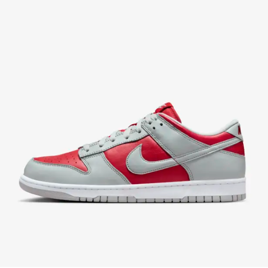 送料込み 追跡あり Nike Dunk Low \