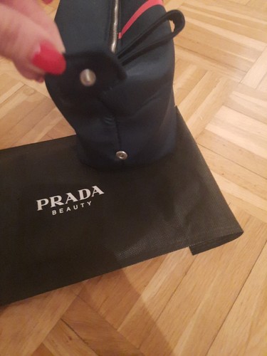 PRADA LUNA ROSSA Dunkelblau MIT REISSVERSCHLUSSTASCHE NEU - Bild 3 von 7