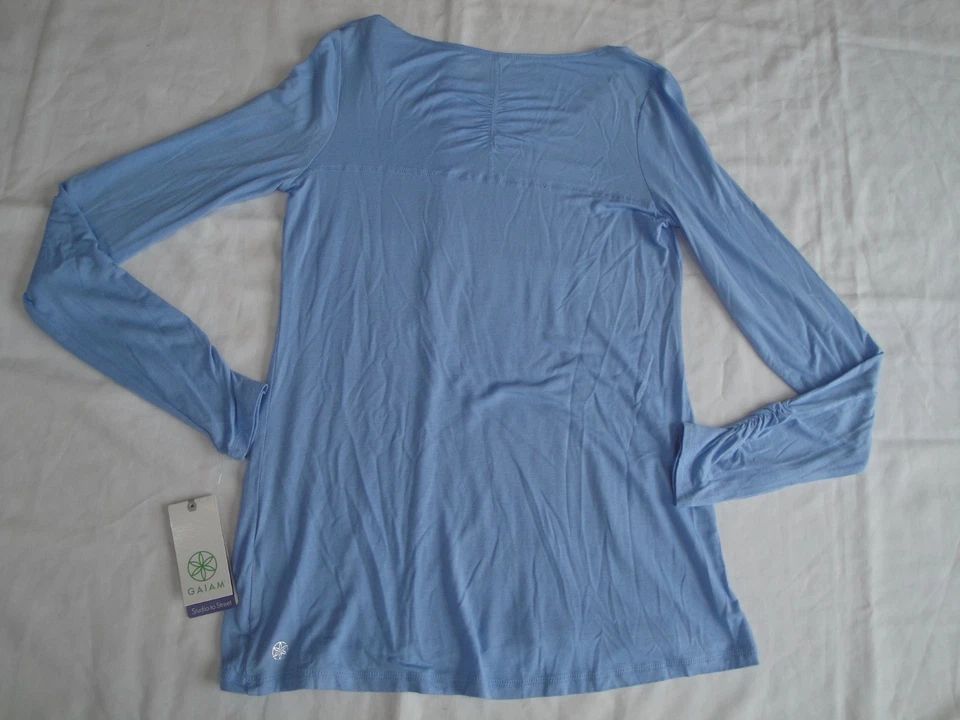 Camiseta de yoga de manga larga Gaiam Harmony para mujer "Give More Take Less" talla: XS Foto 3 de 4