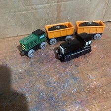 Thomas Wooden Mavis  Hape Railway Diesel Freight Train 18297 Quarry Ore Rocks