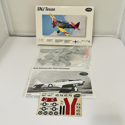 Testors SNJ Texan 1/72 Aircraft Model Kit #663 New Sealed Bag