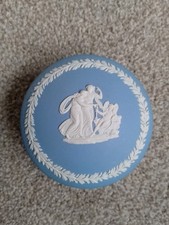Wedgwood Iconic Blue Small Round Trinket Box with Lid Excellent Condition