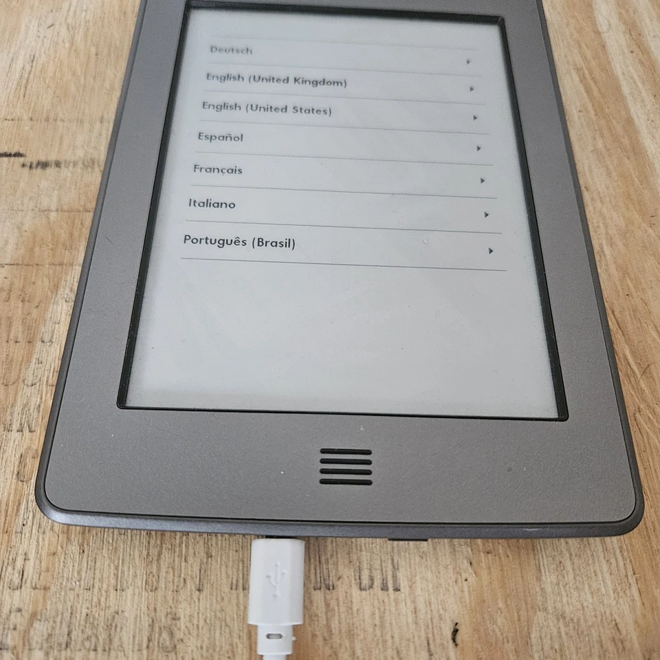 Amazon Kindle Touch 4th Generation model D01200 - Image 3 of 4