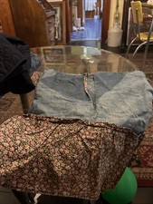 Vintage lata 30. Ręcznie robiony uchwyt na szpilki do ubrań Denim z wielokolorowymi wzorami Bardzo używany