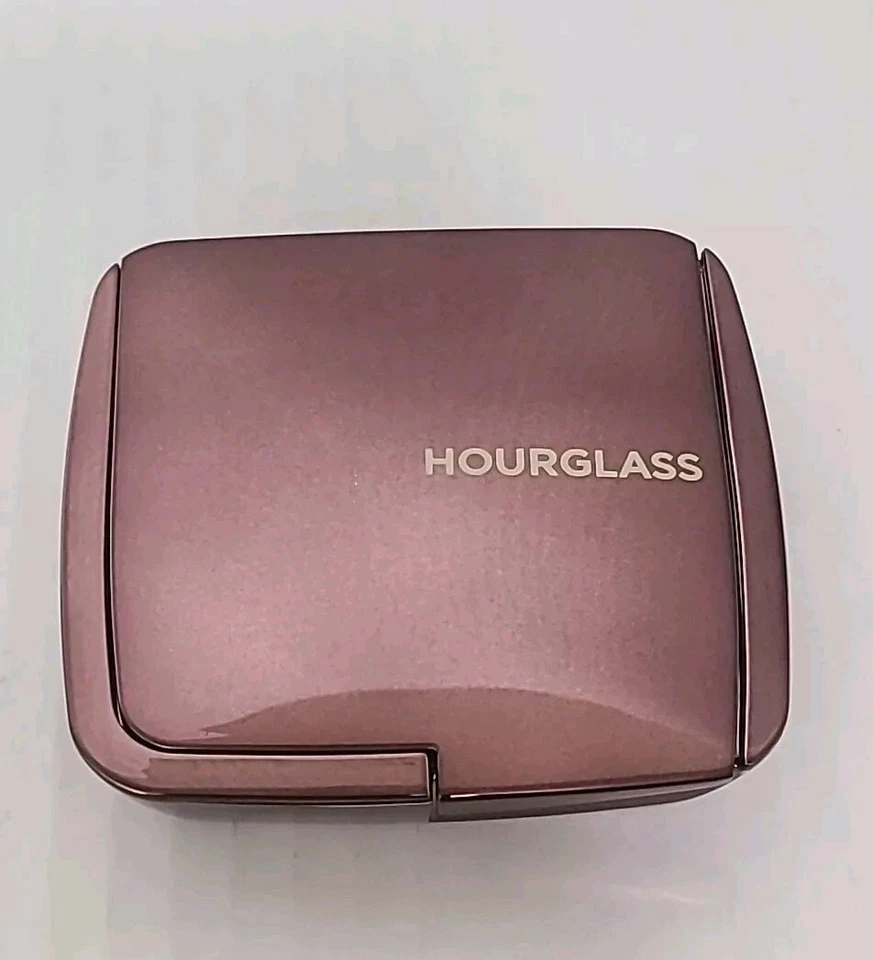 Hourglass Ambient Lighting Powder Full Size (0.35oz/ 10g) ~ LUMINOUS LIGHT ~ NIB - Image 4 of 4