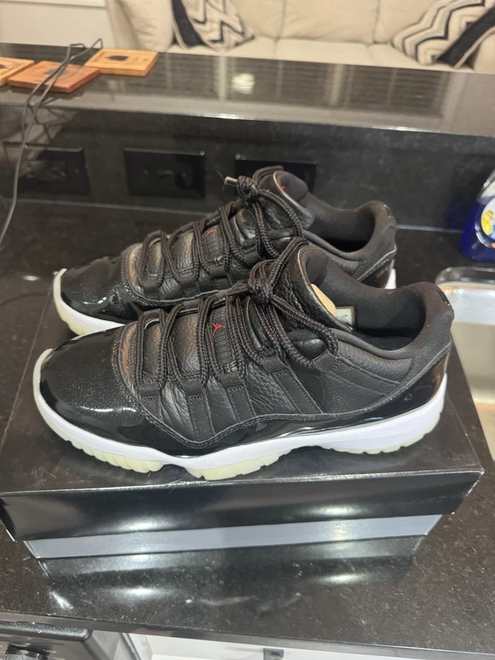 Jordan 11 Bajo “72 Y 10” Talla 10 Foto 4 de 4